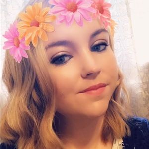 Meet your Posher, Kendra